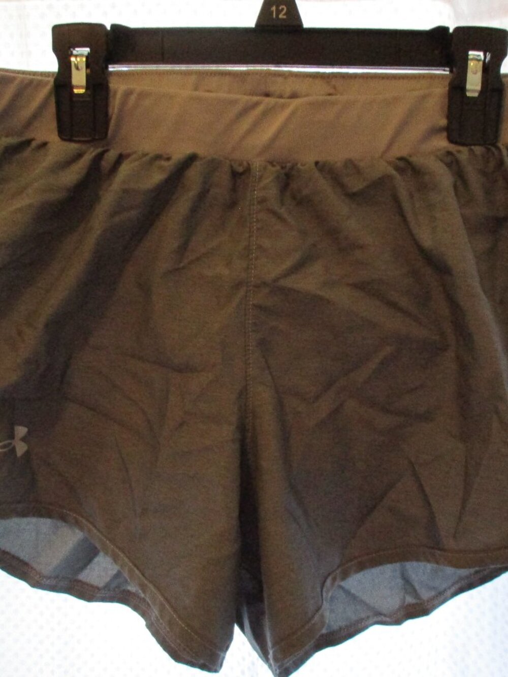 Under Armour Women’s Light Gray w/Logo Athletic Running Shorts  Sz. S